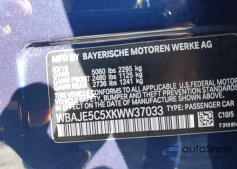 2019 BMW 540I z USA, uszkodzony, nr VIN WBAJE5C5XKWW37033